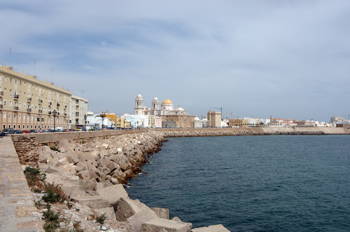 Anadalusuien ist auch Cadiz die aelteste Stadt Europas